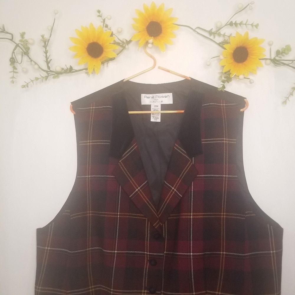 Rena Rowan for saville wool plaid button up vest